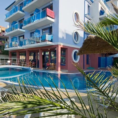 Hotel Nadia Primorsko Esterno foto