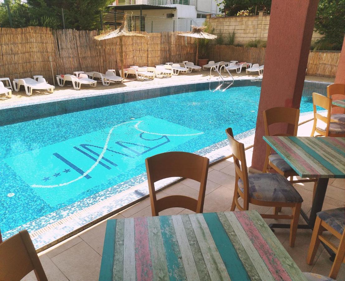 Hotel Nadia Primorsko Esterno foto