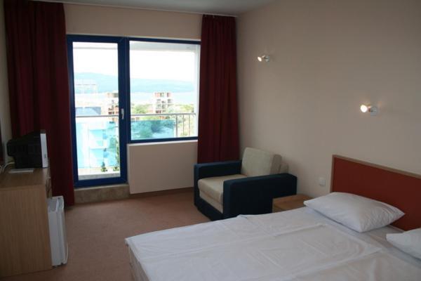 Hotel Nadia Primorsko Esterno foto