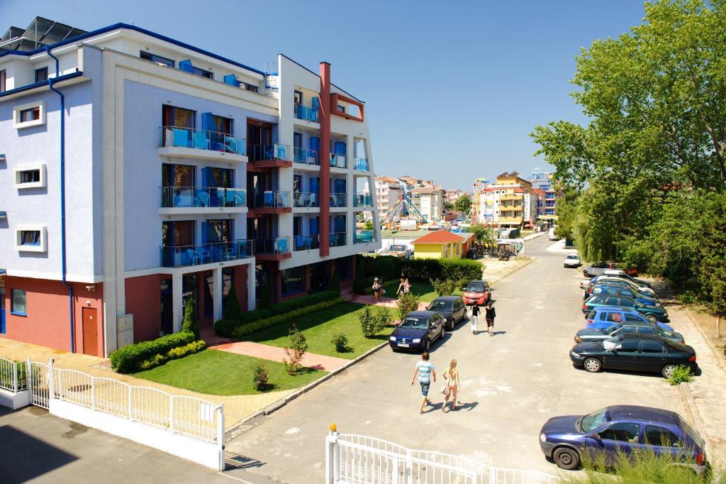 Hotel Nadia Primorsko Esterno foto